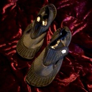 Water shoes